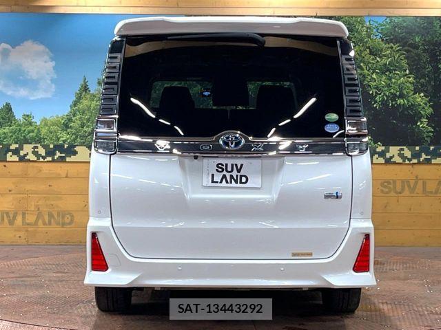 Toyota VOXY HYBRID 2019-07 7227014-14