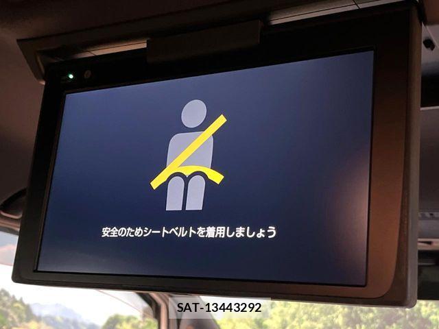 Toyota VOXY HYBRID 2019-07 7227014-2
