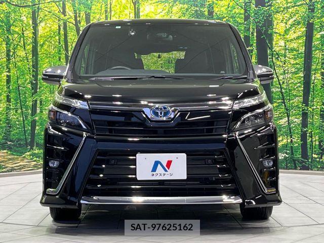 Toyota VOXY HYBRID 2020-11 7227022-14