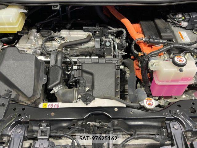 Toyota VOXY HYBRID 2020-11 7227022-17