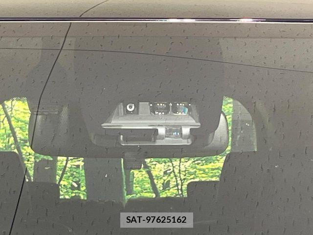 Toyota VOXY HYBRID 2020-11 7227022-6