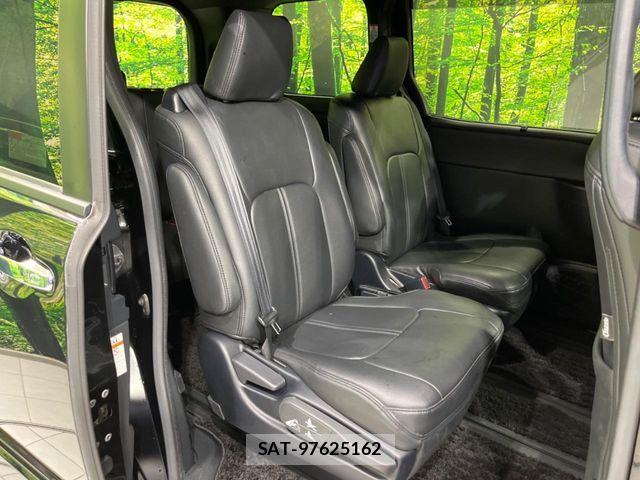 Toyota VOXY HYBRID 2020-11 7227022-8