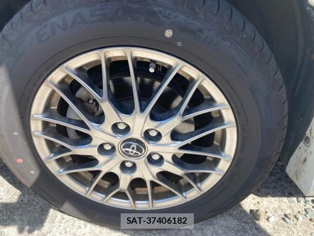 Toyota VOXY HYBRID 2018-11 7227013-9