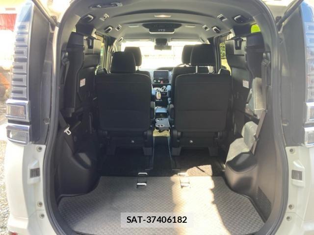 Toyota VOXY HYBRID 2018-11 7227013-10