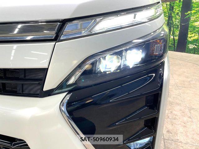 Toyota VOXY HYBRID 2021-02 7227025-12