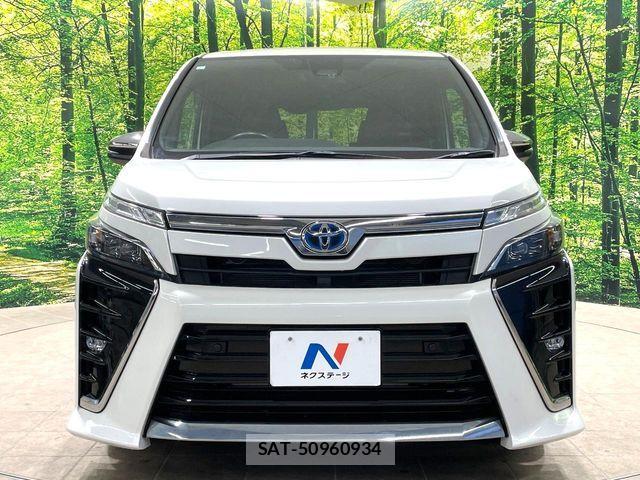 Toyota VOXY HYBRID 2021-02 7227025-14