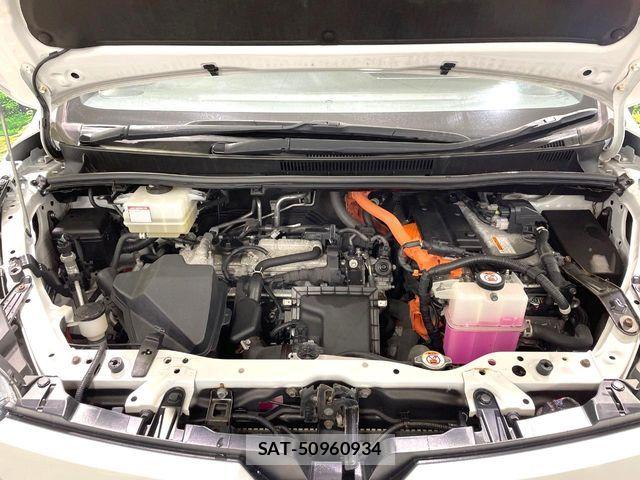 Toyota VOXY HYBRID 2021-02 7227025-17