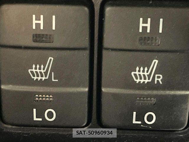 Toyota VOXY HYBRID 2021-02 7227025-6