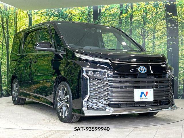 Toyota VOXY HYBRID 2022-03 7227029-17