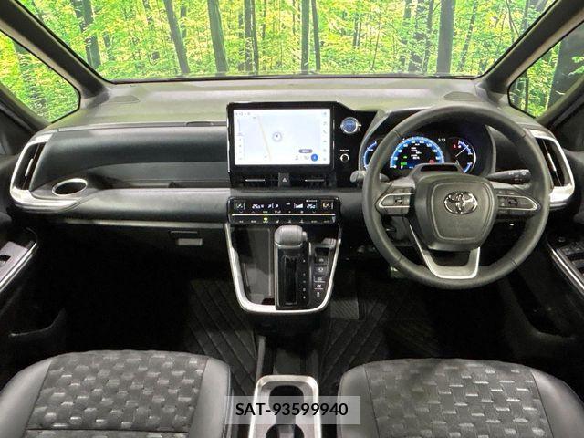 Toyota VOXY HYBRID 2022-03 7227029-1
