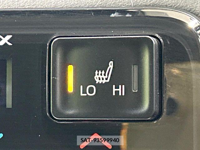 Toyota VOXY HYBRID 2022-03 7227029-7