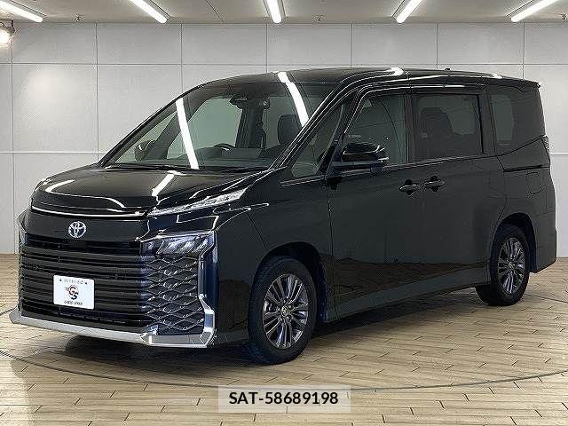 Toyota VOXY HYBRID 2023-05 7227042-13