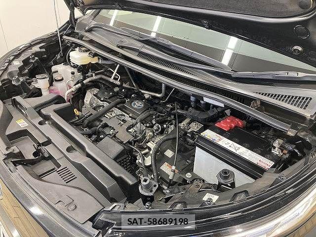 Toyota VOXY HYBRID 2023-05 7227042-17