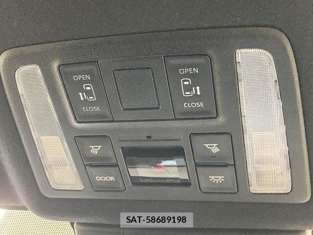 Toyota VOXY HYBRID 2023-05 7227042-7