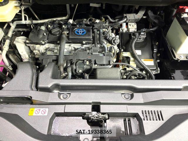 Toyota VOXY HYBRID 2024-08 7227049-17