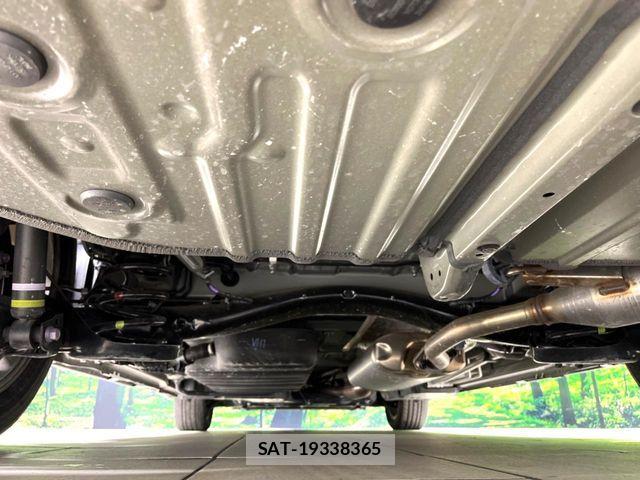Toyota VOXY HYBRID 2024-08 7227049-18