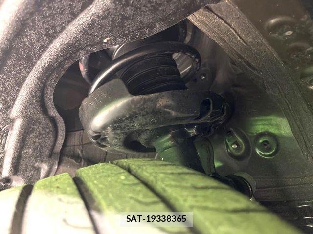 Toyota VOXY HYBRID 2024-08 7227049-19