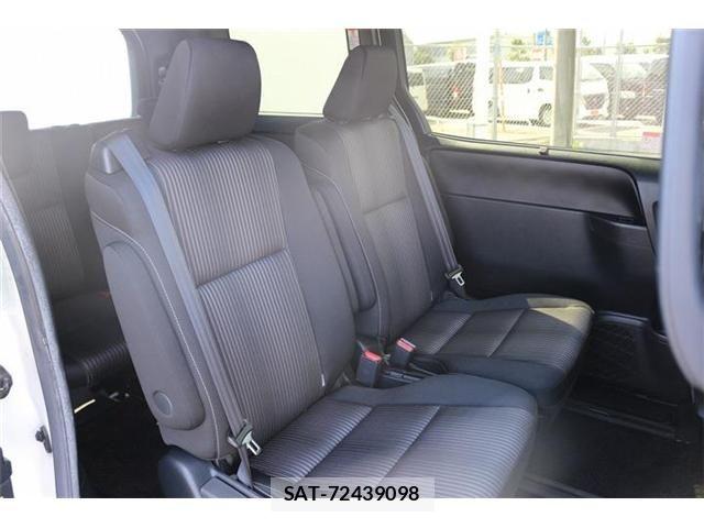 Toyota VOXY HYBRID 2020-09 7217997-15