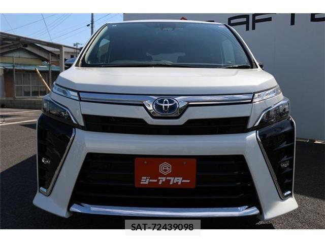 Toyota VOXY HYBRID 2020-09 7217997-7