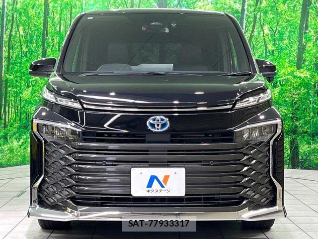 Toyota VOXY HYBRID 2022-10 7227034-16