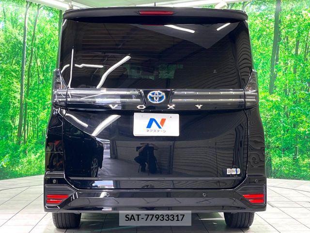 Toyota VOXY HYBRID 2022-10 7227034-17