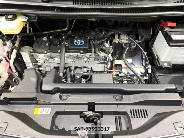 Toyota VOXY HYBRID 2022-10 7227034-18