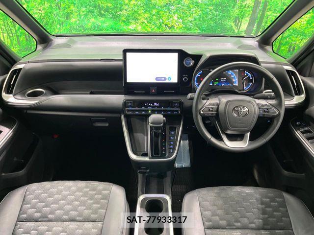 Toyota VOXY HYBRID 2022-10 7227034-1