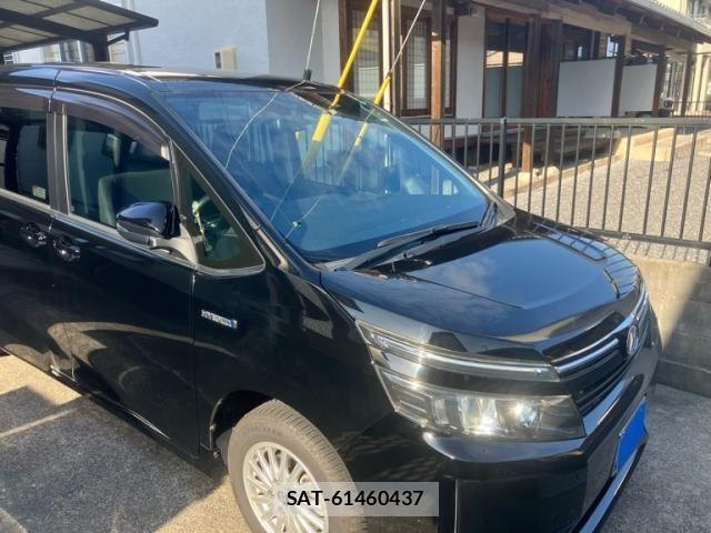 Toyota VOXY HYBRID 2015-03 7227003-1