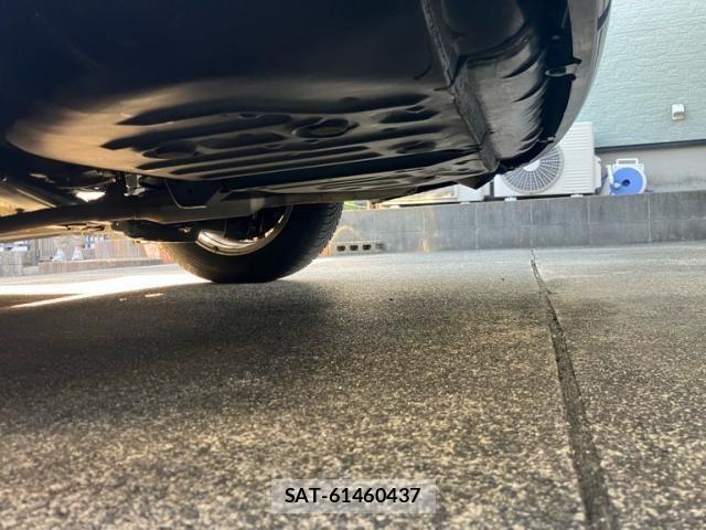 Toyota VOXY HYBRID 2015-03 7227003-6