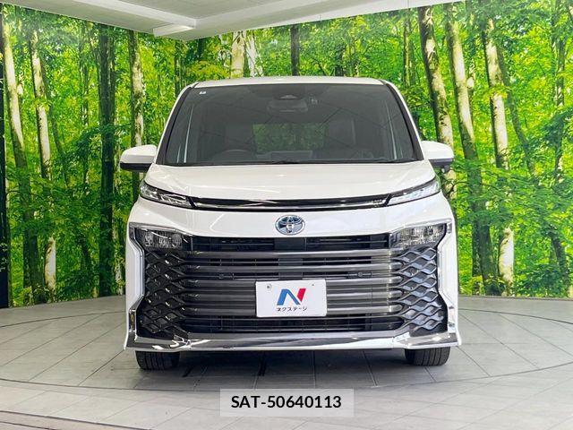 Toyota VOXY HYBRID 2022-04 7227033-13