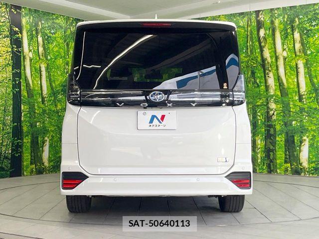 Toyota VOXY HYBRID 2022-04 7227033-14