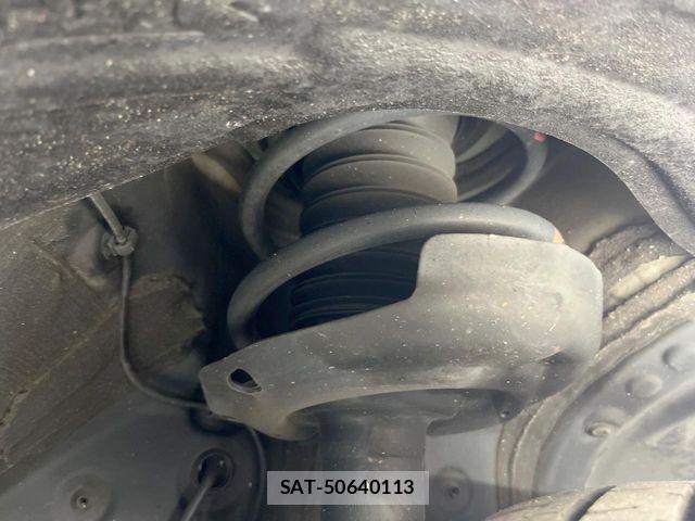 Toyota VOXY HYBRID 2022-04 7227033-19