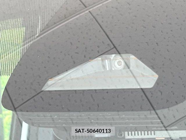 Toyota VOXY HYBRID 2022-04 7227033-5