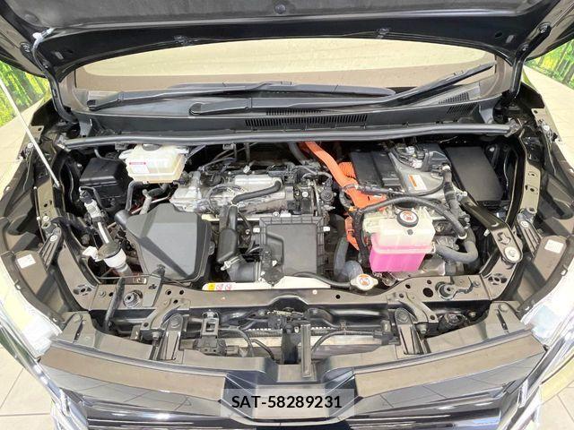 Toyota VOXY HYBRID 2021-04 7227023-17
