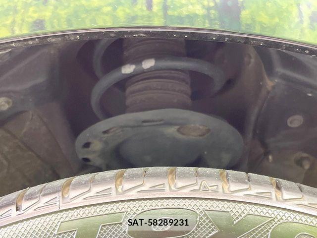 Toyota VOXY HYBRID 2021-04 7227023-19
