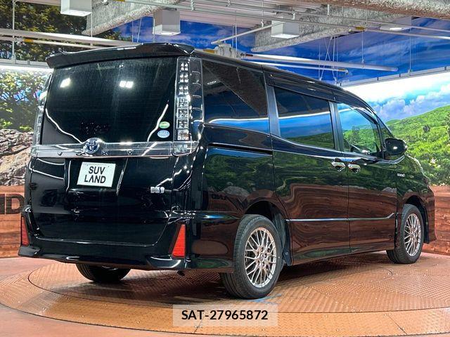Toyota VOXY HYBRID 2017-02 7227010-16