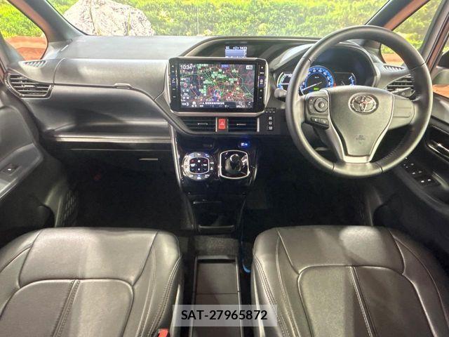 Toyota VOXY HYBRID 2017-02 7227010-1