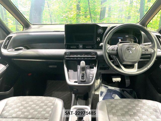 Toyota VOXY HYBRID 2024-10 7227055-1