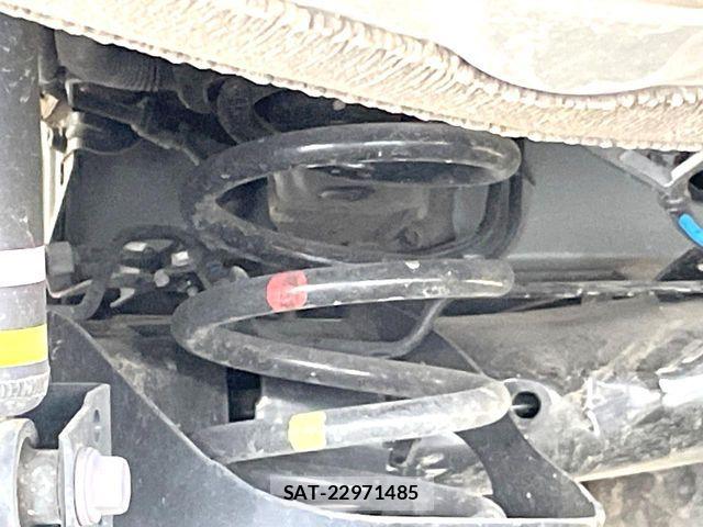 Toyota VOXY HYBRID 2024-10 7227055-19