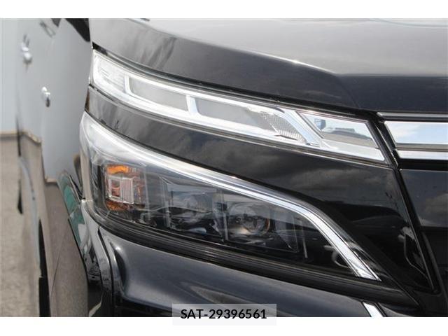Toyota VOXY HYBRID 2019-04 7227021-9