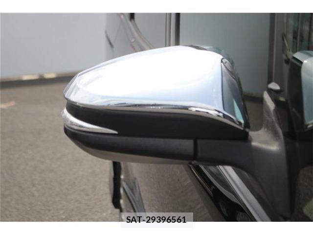 Toyota VOXY HYBRID 2019-04 7227021-12