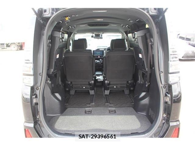 Toyota VOXY HYBRID 2019-04 7227021-28