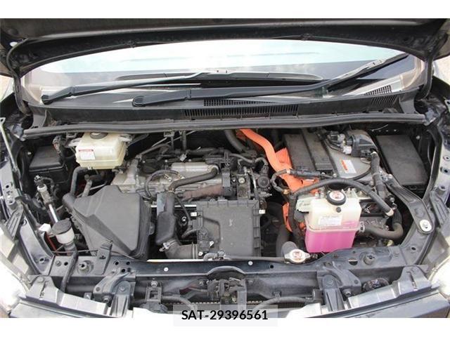 Toyota VOXY HYBRID 2019-04 7227021-29