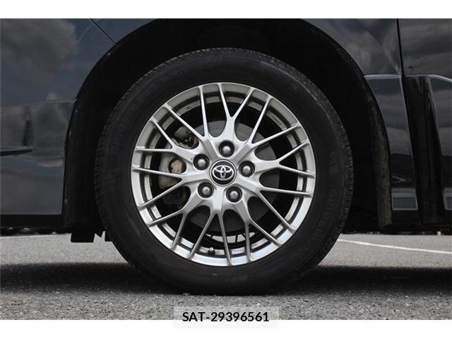 Toyota VOXY HYBRID 2019-04 7227021-6