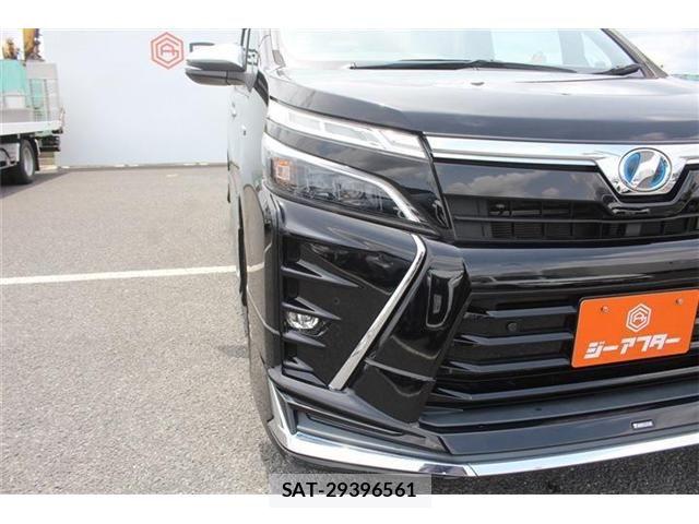 Toyota VOXY HYBRID 2019-04 7227021-8