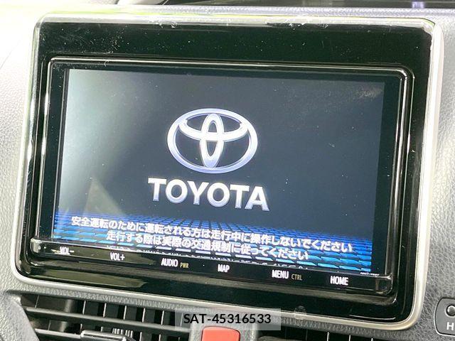 Toyota VOXY HYBRID 2021-07 7227024-3