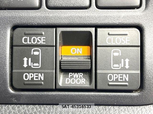 Toyota VOXY HYBRID 2021-07 7227024-5