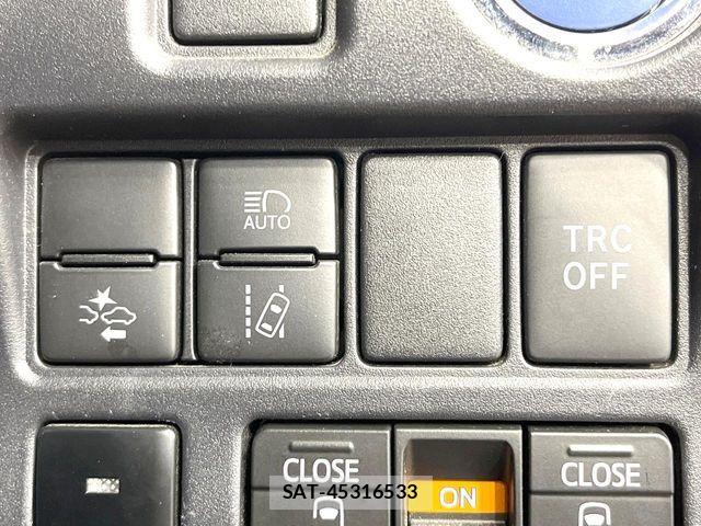 Toyota VOXY HYBRID 2021-07 7227024-6