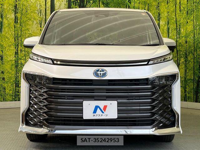 Toyota VOXY HYBRID 2024-06 7217327-14