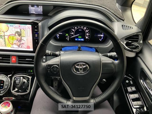 Toyota VOXY HYBRID 2021-07 7227027-7